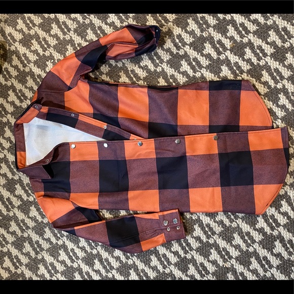 sweater/jacket - Picture 2 of 2